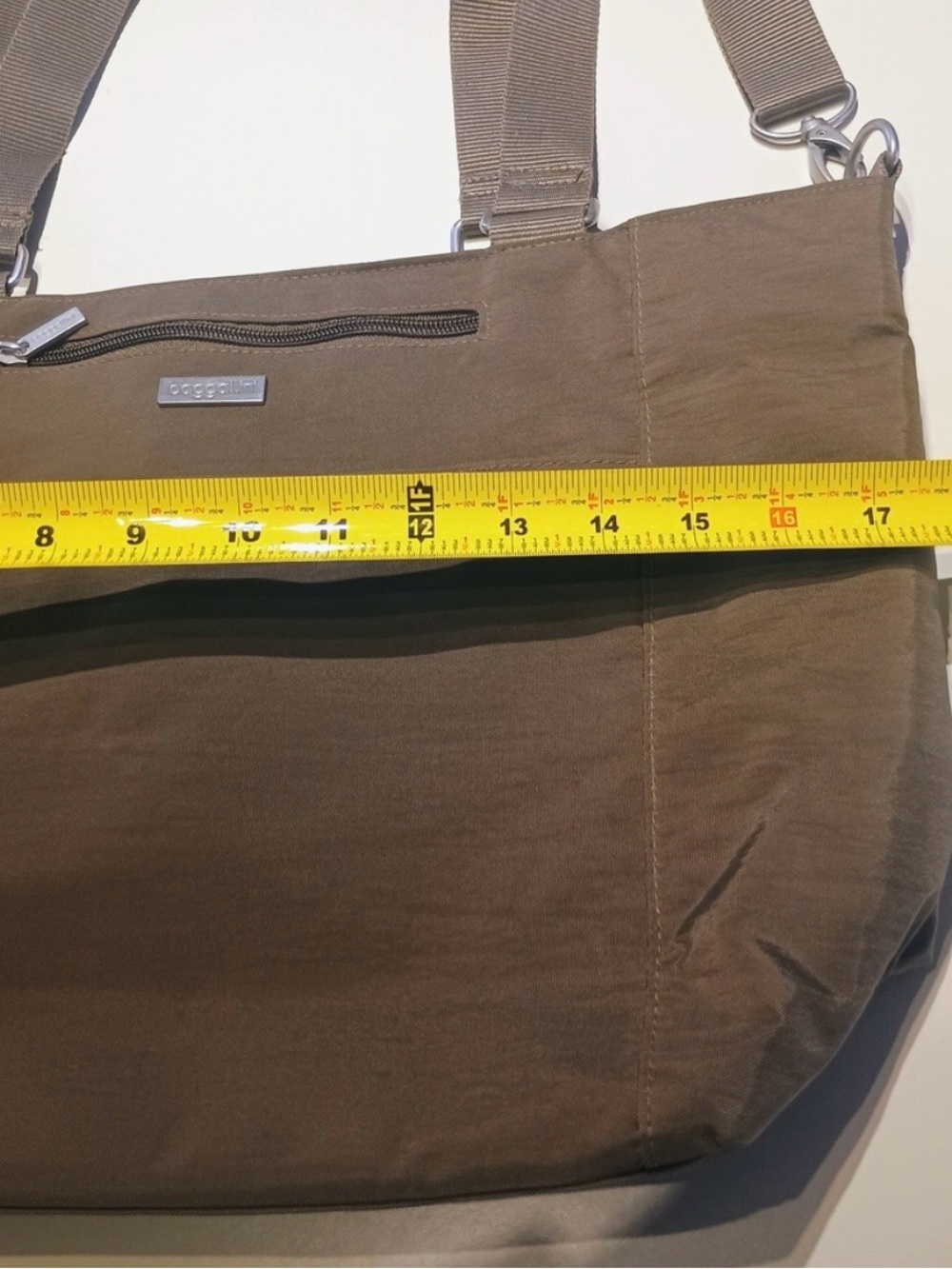 Baggallini Brown Nylon Laptop Tote with Front Zip - Picture 3 of 8